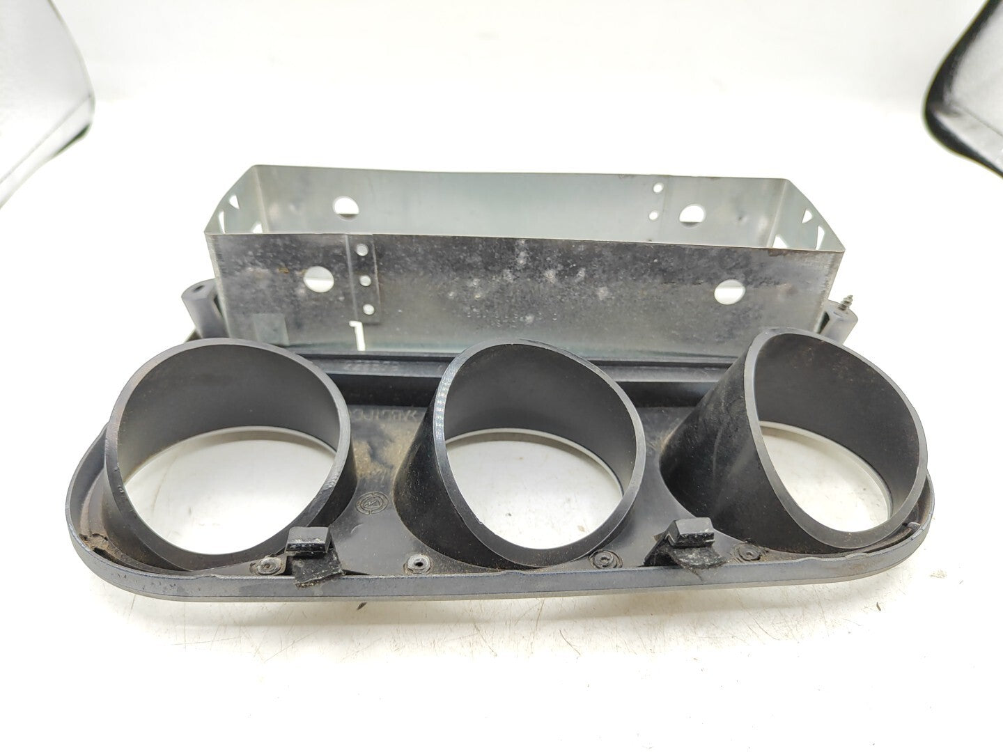 Alfa Romeo 156 2.4JTD FL 2003 LHD Fuel Temp Gauge Surround Trim 225617