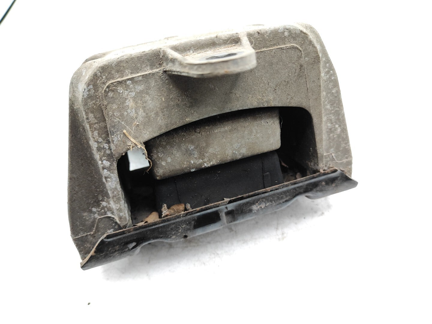 Volkswagen Golf Bora 1.9TDI 2000 Engine Left Mount Support 1J0199555