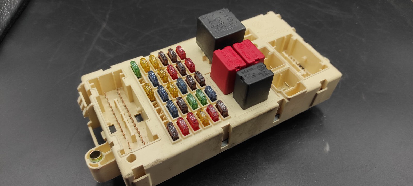 Alfa Romeo GT 2.0JTS 122kW 2004 Fuse Box Control Unit Module 46558758 60684629