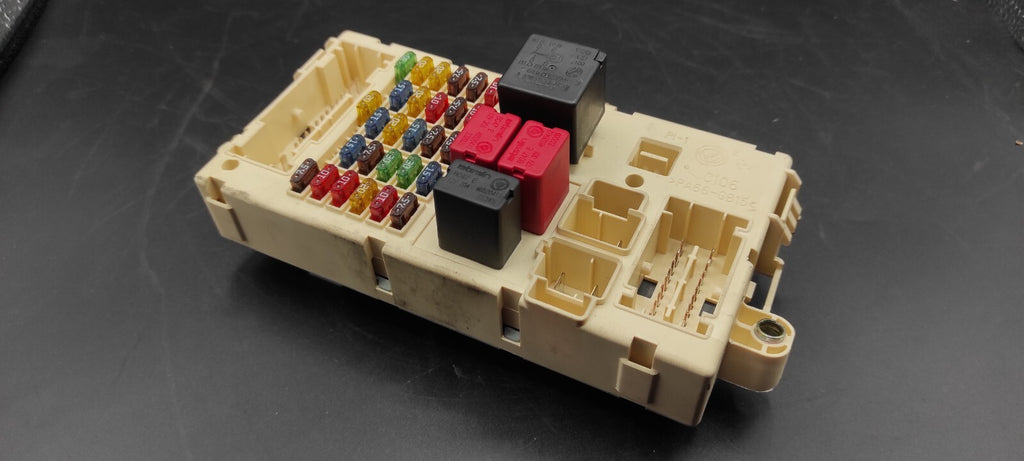 Alfa Romeo GT 2.0JTS 122kW 2004 Fuse Box Control Unit Module 46558758 60684629