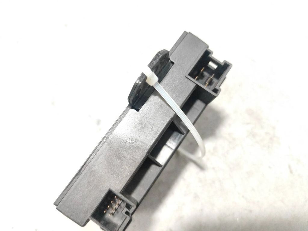 Mercedes-Benz E W212 2012 Fuel injection pump control unit module A2129003408