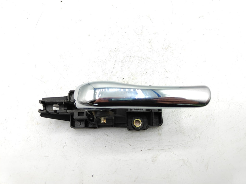 Alfa Romeo 166 2.4JTD 110kW Diesel 2000 Front Left Interior Inner Door Handle