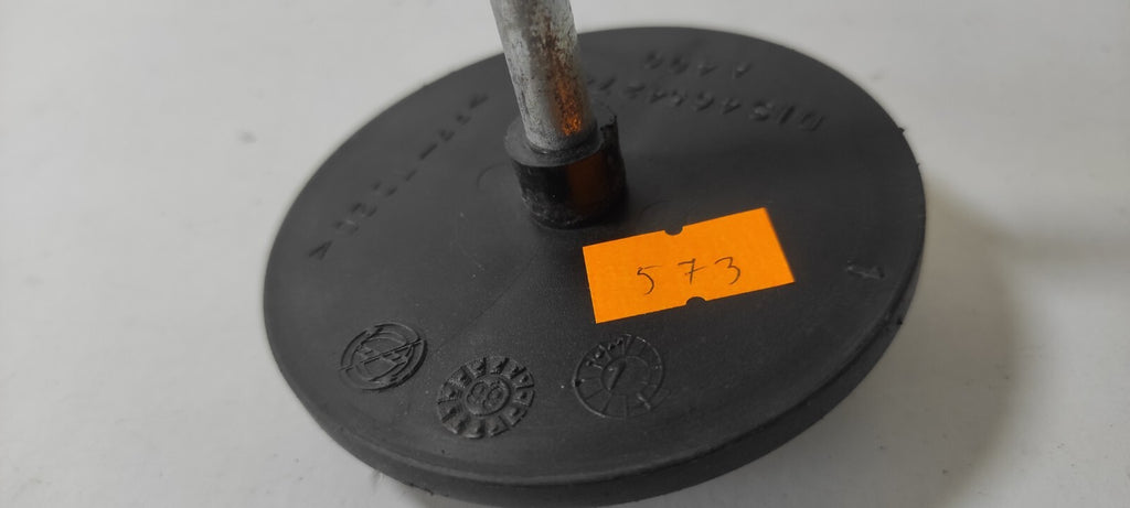 Alfa Romeo 147 1.9JTD 8V Diesel 2003 Rear Boot Trunk Spare Wheel Bolt 46542744