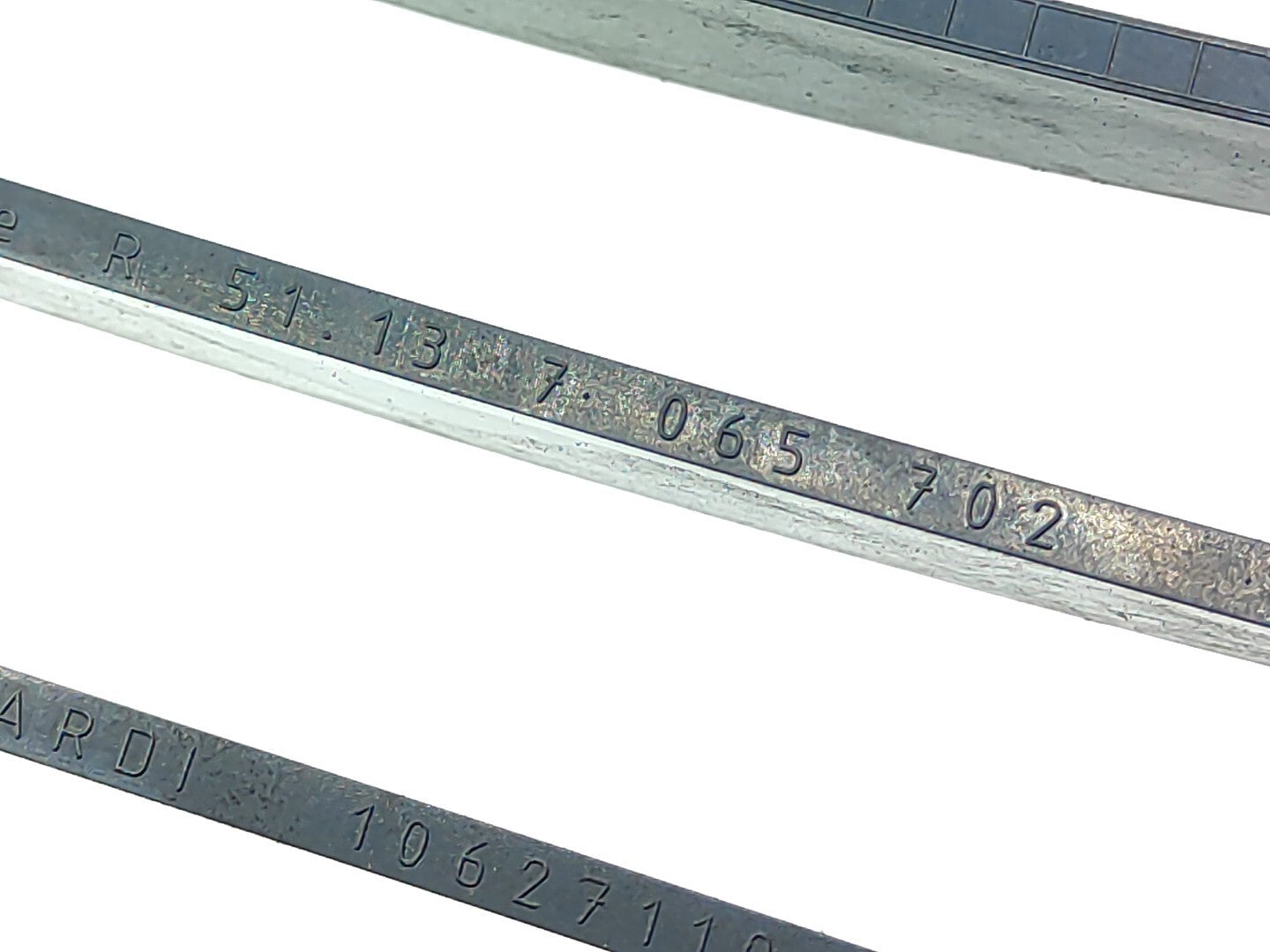 BMW 5 Series E61 530D 170kW 2006 Front Right Grill 7065702 51137065702