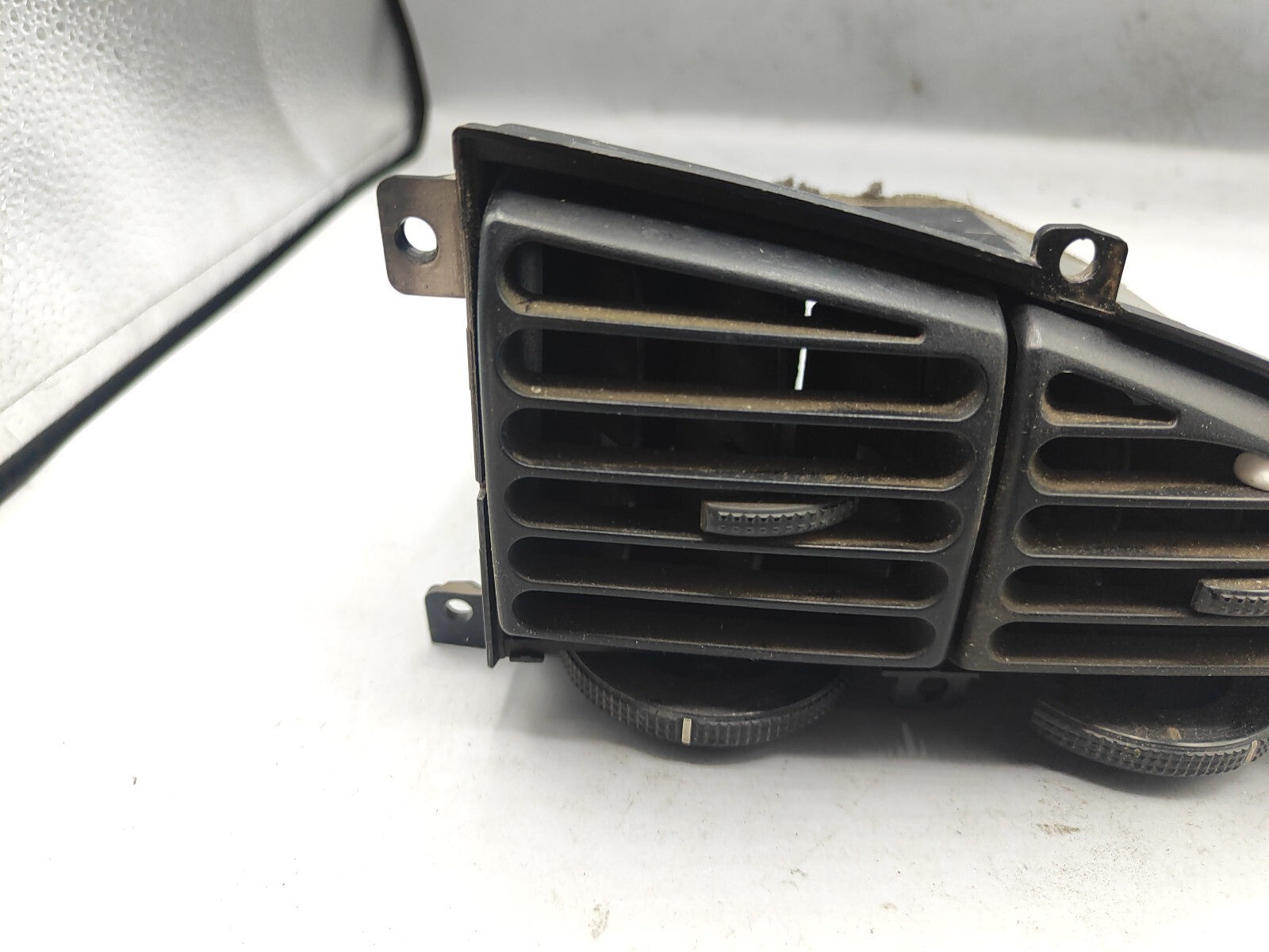 Ford Scorpio 1995 Dashboard Panel Air Vent Grill 96GGF014L21AAW