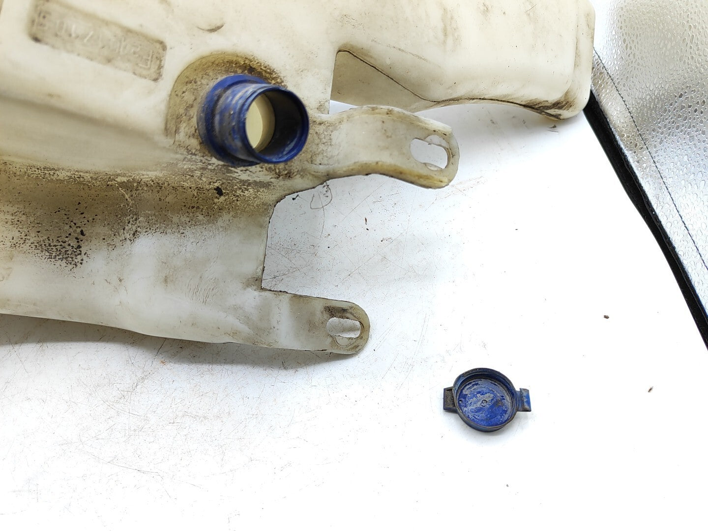 Alfa Romeo 156 SW 2000 Windscreen Washer Fluid Tank Reservoir