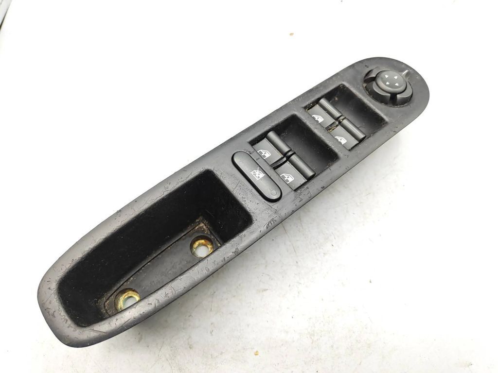 Alfa Romeo 159 2.2JTS 2006 LHD Left Electric window control switch 156054189