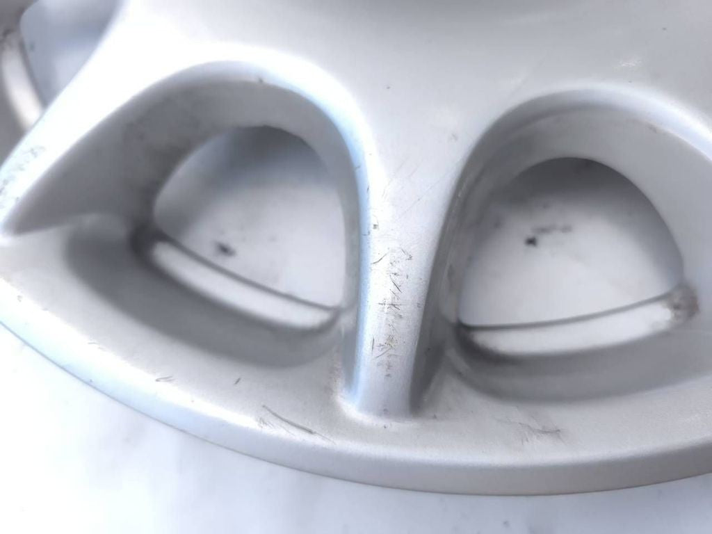 Nissan Primera R15 wheel hub cap trim 403159F500 2441S010