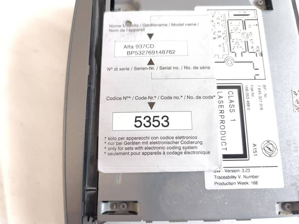 Alfa Romeo 147 2005 Radio CD player head unit 7645327316 / With Code