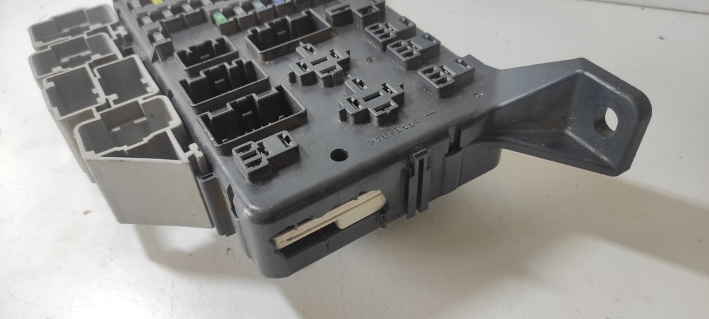 Ford Mondeo MK3 2.0TDCi Diesel 2004 Fuse Box Module Unit 4S7T14A073AA