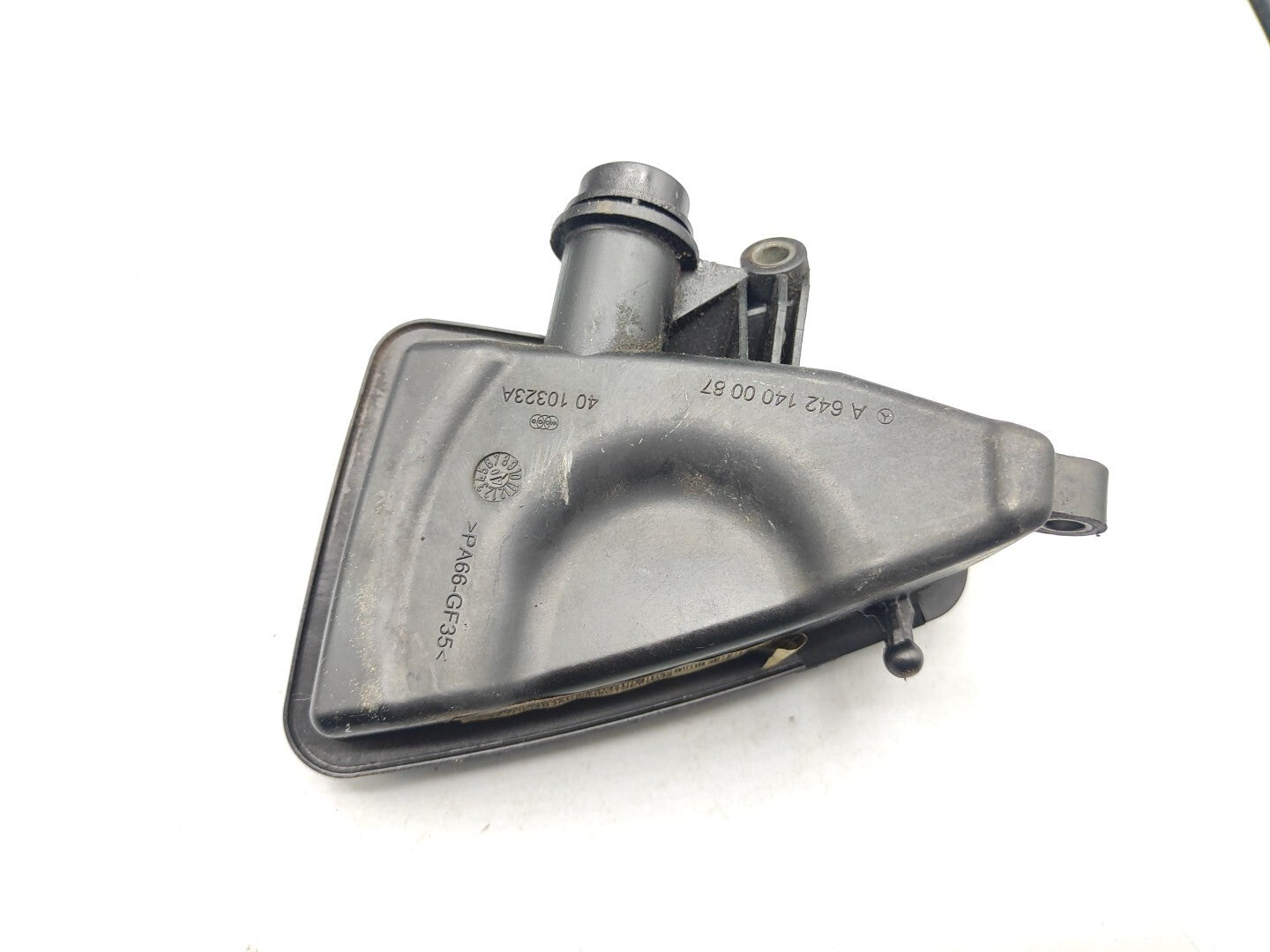 Mercedes Benz W212 2010 Turbo Air Intake Resonator Pipe Hose A6421400087