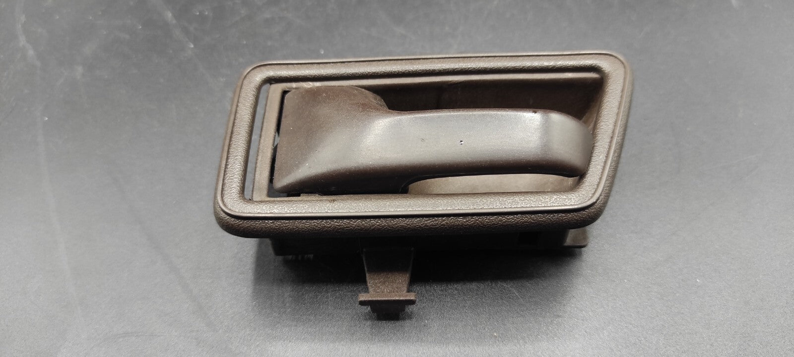 Volkswagen VW Golf Jetta Mk2 1989 Rear Left Door Inner Handle 321837235A