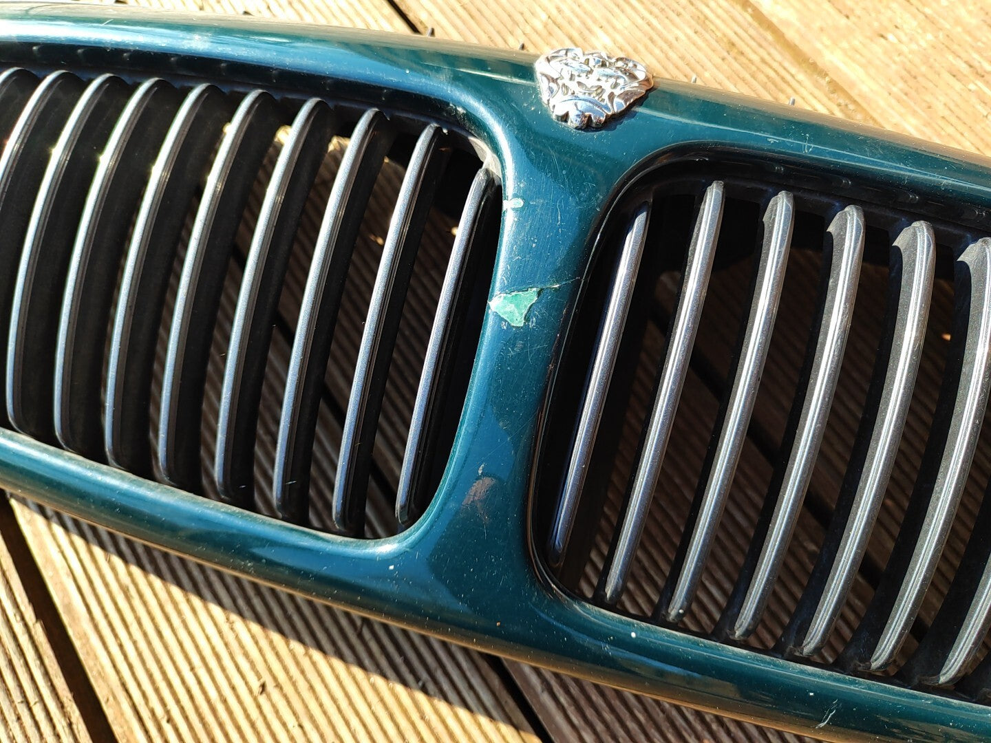 Jaguar X Type 2.5i 2001 Front Center Bonnet Hood Grill 1X435510AH GREEN