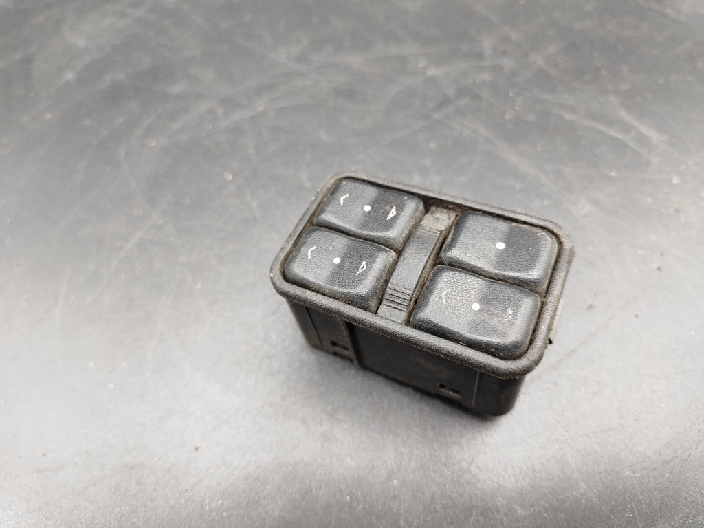 Opel Astra G 2001 Front Left Side Electric Window Switch 90561086