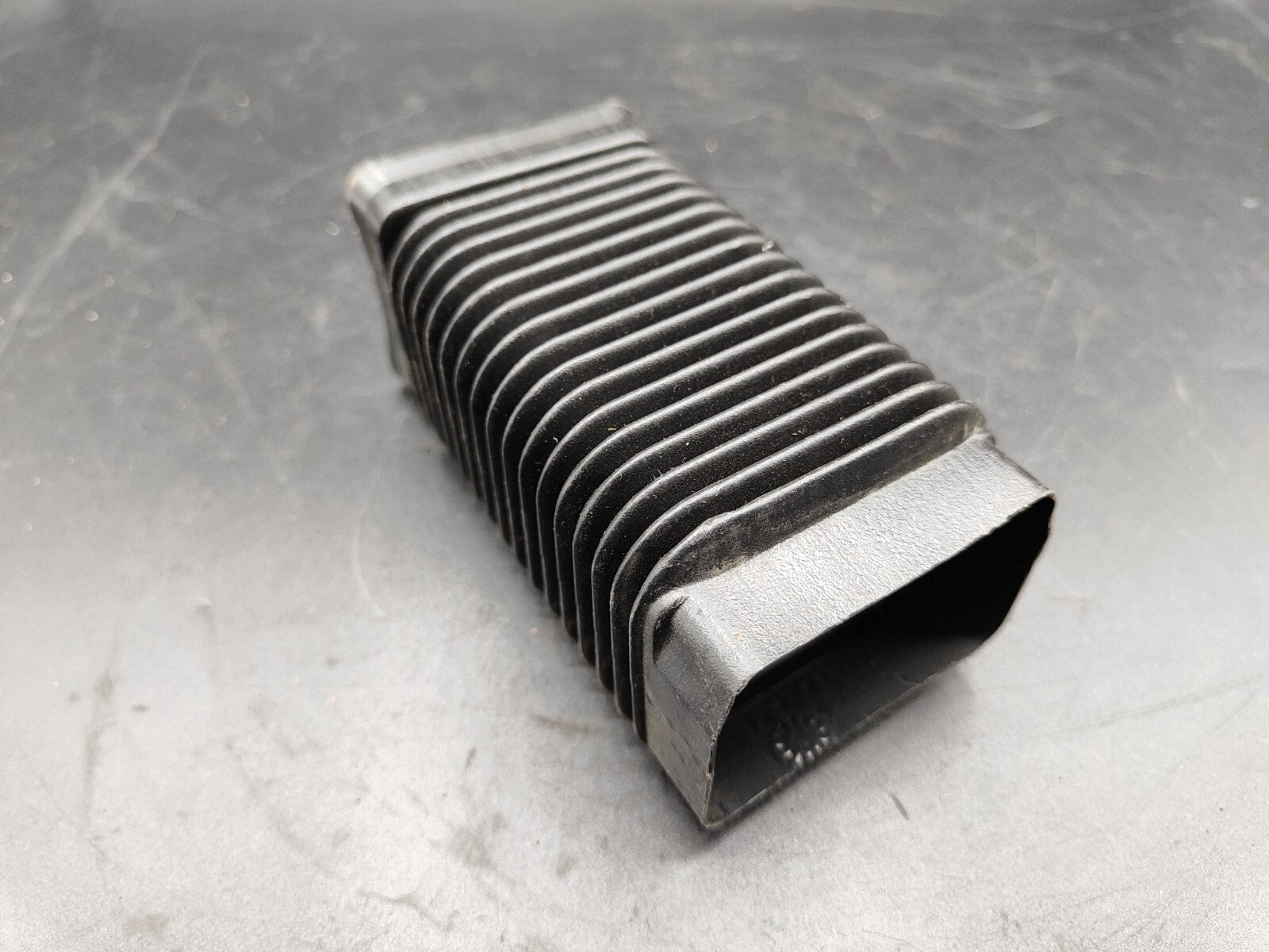 Alfa Romeo 156 1.9JTD 85kW 8V 2002 Front Interior Air Vent Duct Pipe 46448725