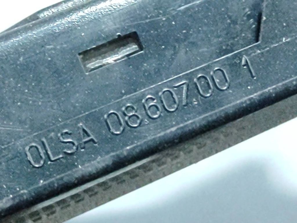 Alfa Romeo 155 1.8i 103kW 1994 Interior reading seat light 08607001 