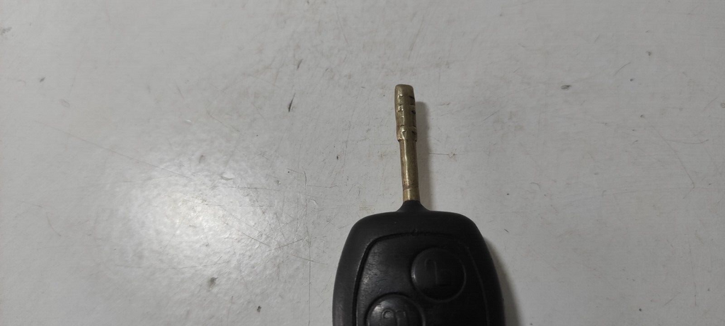 Ford Mondeo MK3 2.5 125kW V6 2002 Ignition Lock Key