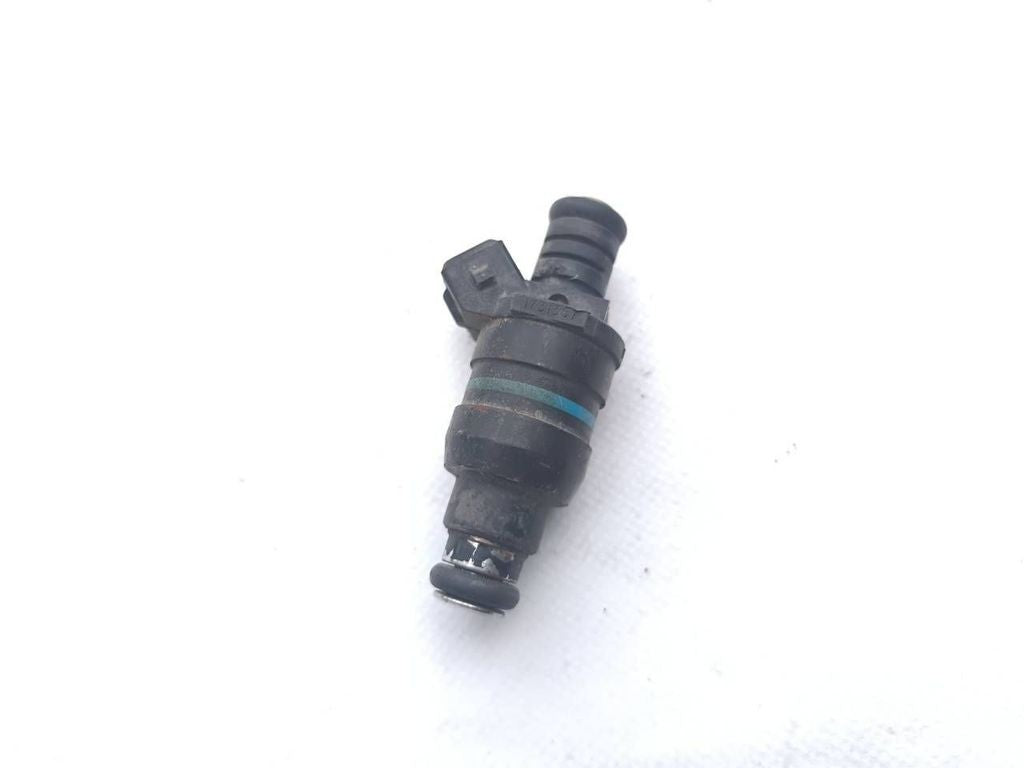 BMW 3 E36 1992 Petrol fuel injector 1731357 