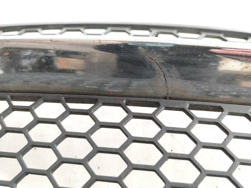 Alfa Romeo 147 2001 Front left bumper lower grill 46557854 