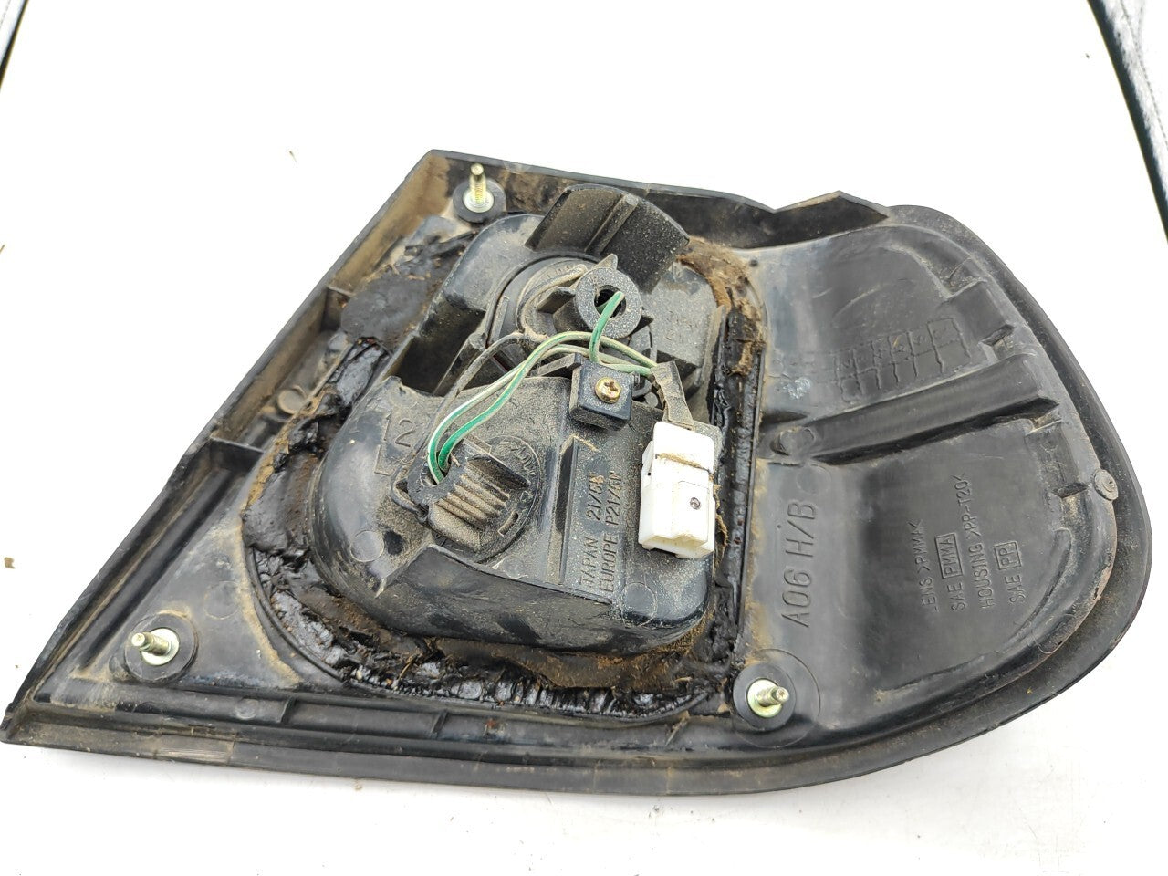 Nissan Almera N15 Hatchback 4/5D 1995 LHD Rear Left Taillight Light Lamp 7379