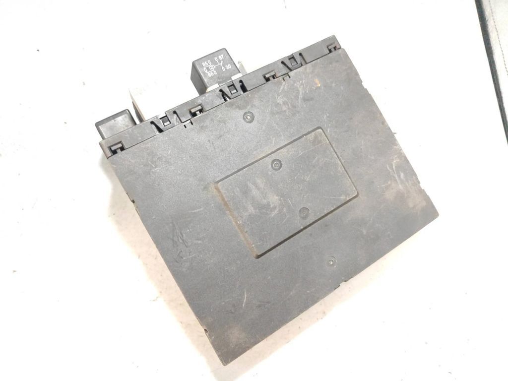 Volkswagen Jetta V 2008 Comfort convenience body module 1K0937049C 