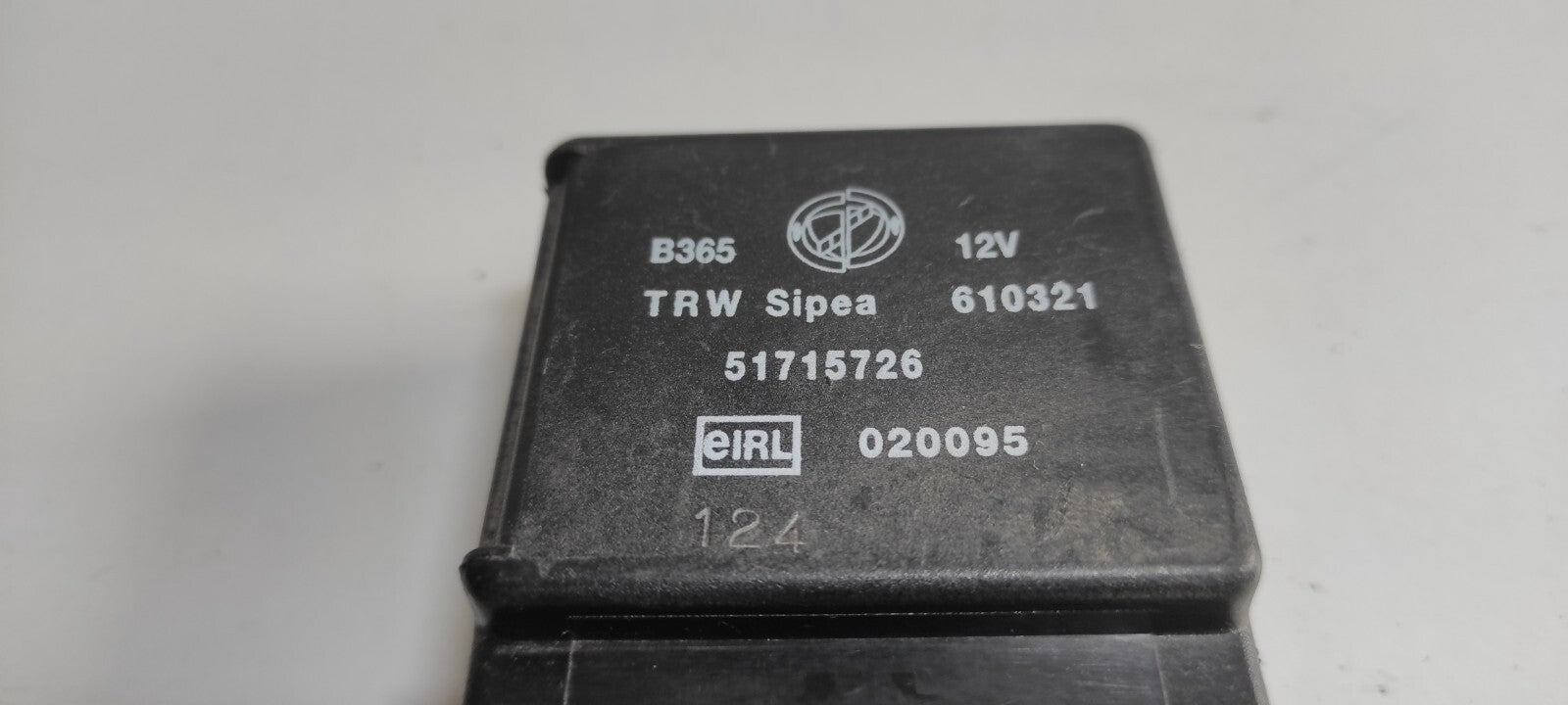 Alfa Romeo 156 2.4JTD 110kW 2003 Alarm Control Module Relay 51715726