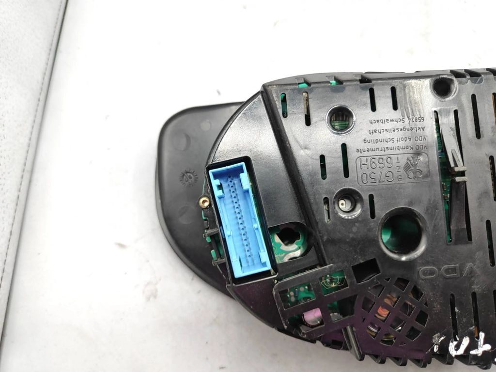  Volkswagen PASSAT B5 LHD 2000 speedometer instrument cluster 3B0919890M 