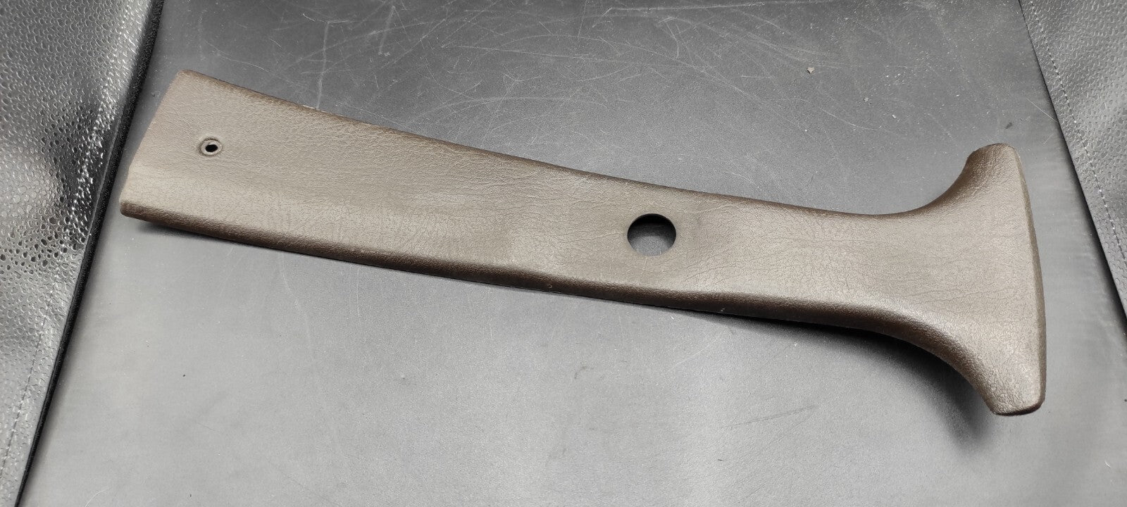 Volkswagen VW Golf Jetta Mk2 1988 Right Side B Pillar Trim 193867282