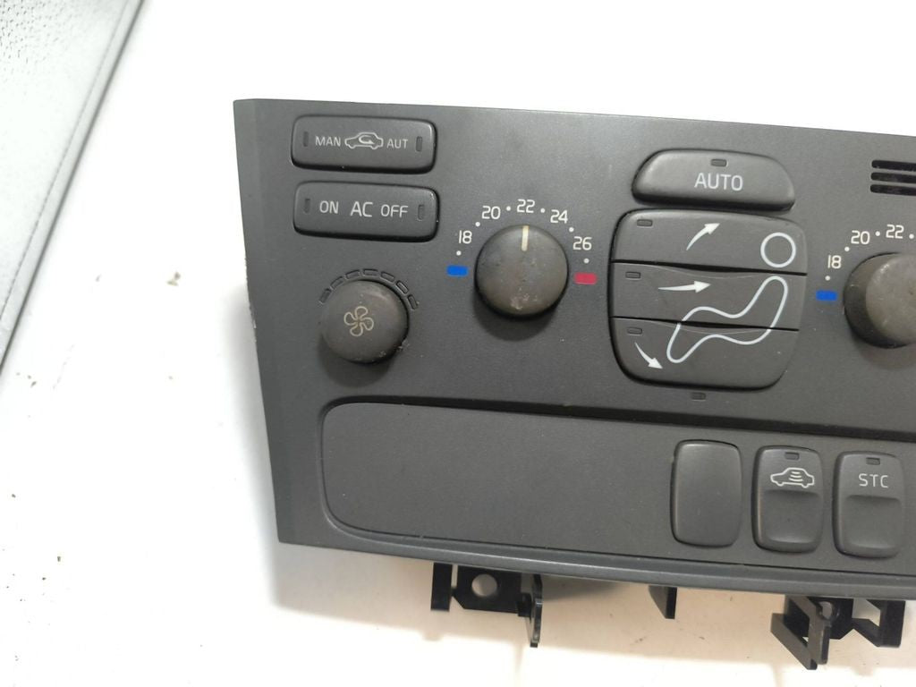 Volvo S60 2002 AC Climate control unit module 
