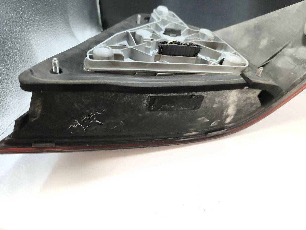 Mercedes-Benz C W203 Saloon 1.8i 2004 LHD rear left side taillight lamp 