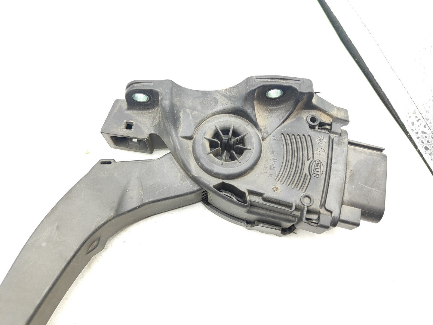 Land Rover Freelander LR2 2009 LHD Gas Throttle Accelerator pedal 7G9N9F836EA