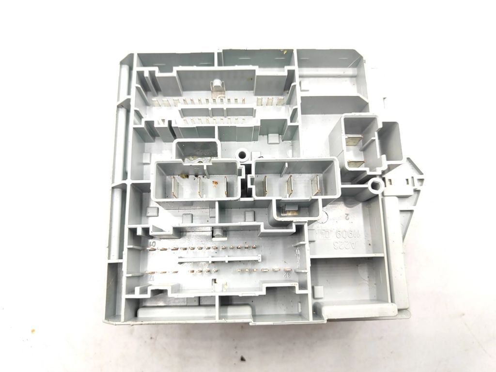 Alfa Romeo 159 2.4JTDm Diesel 2008 Fuse box unit module 50504455 