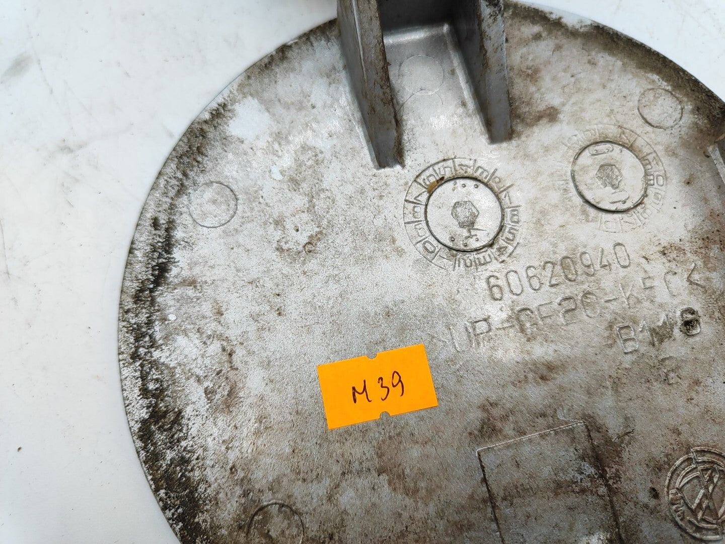 Alfa Romeo 156 2.0TS 2000 Fuel Flap Cap Cover 60620940 Silver