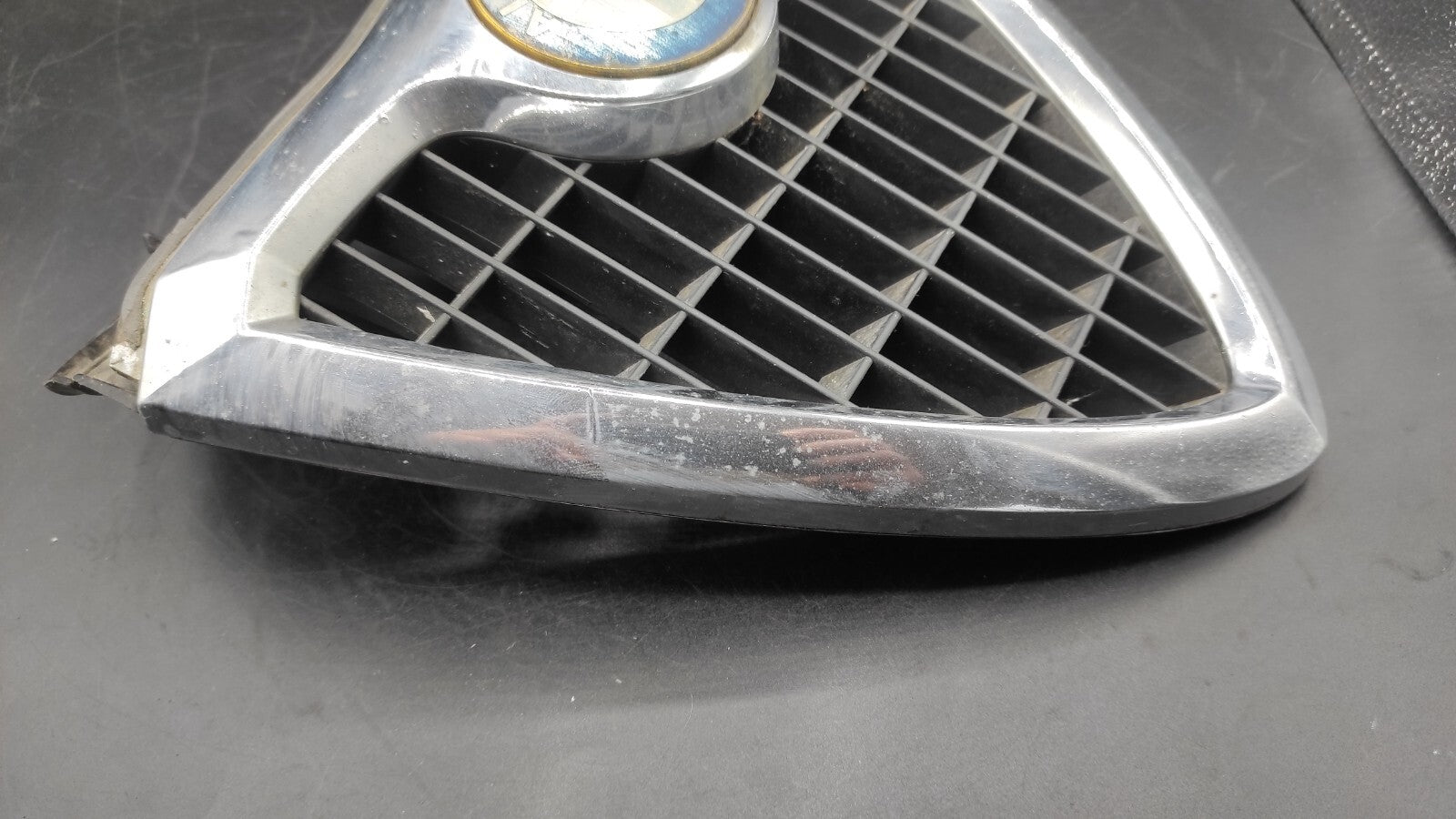 Alfa Romeo 156 SW 2.4JTD 110kW 2000 Front Middle Radiator Grill 60620929