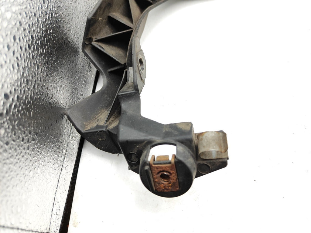 BMW E90 E91 330D 170kW 2006 Front Right Headlight Bracket 7116708 51647116708