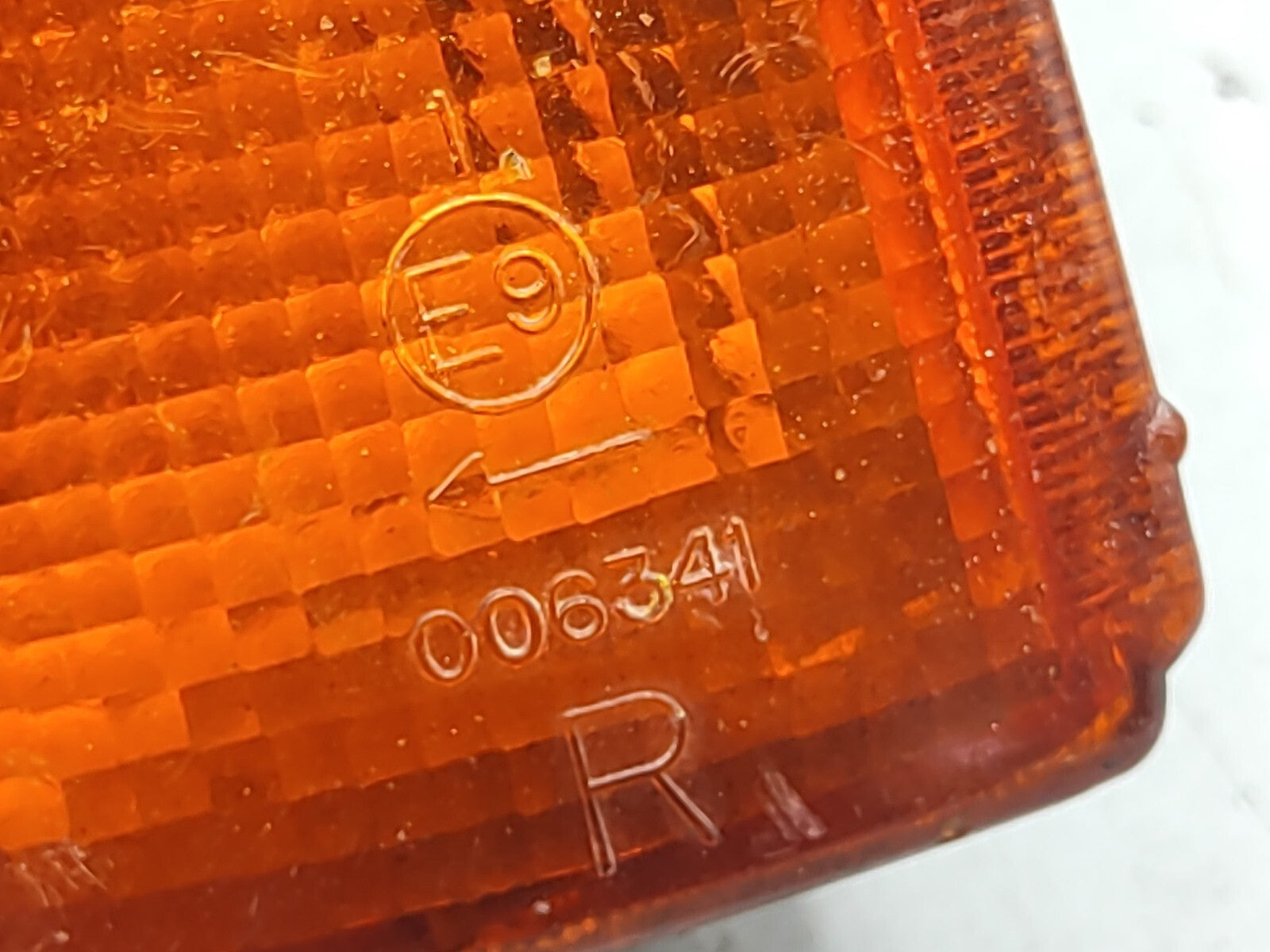 Opel Corsa A Front Right Indicator Turn Light E9006341