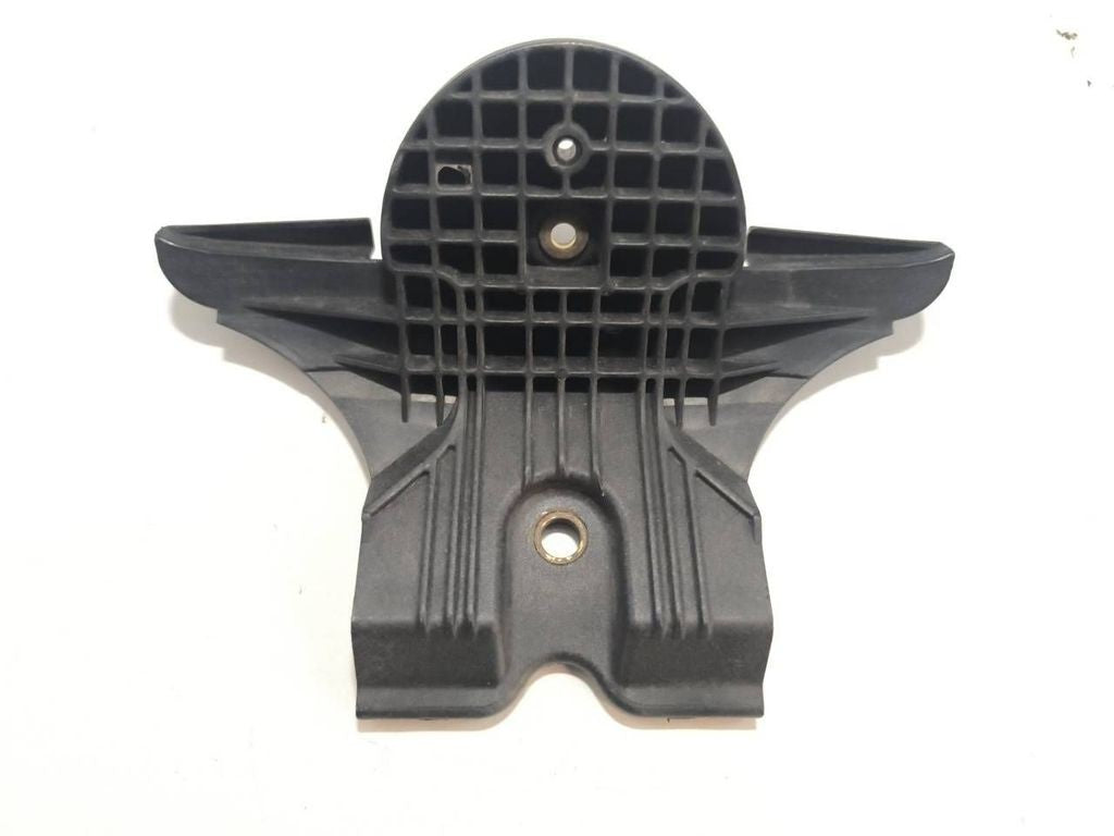 Alfa Romeo GT 2005 Badge logo emblem bracket 60682496 