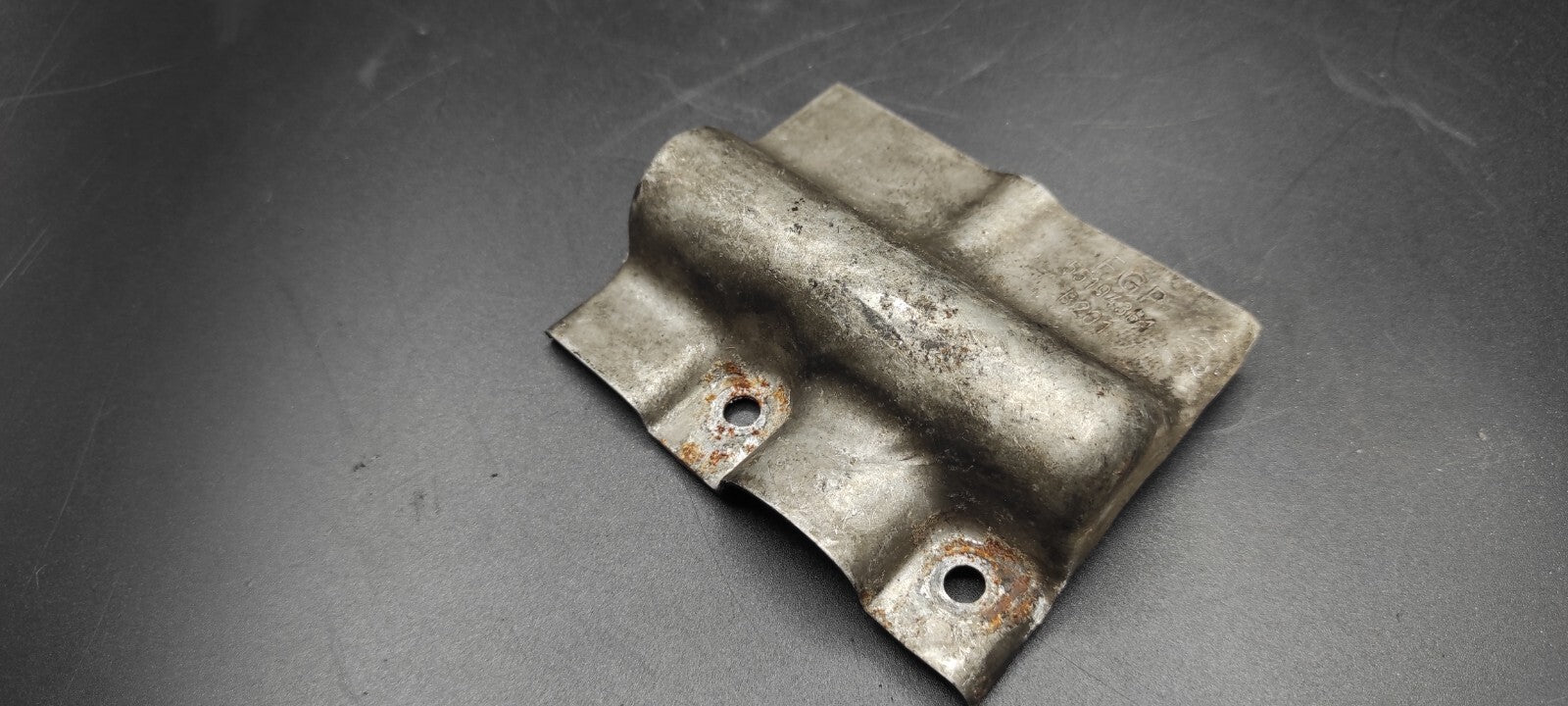 Alfa Romeo 159 2.4JTDm 147kW 2007 EGR Bracket Mount Cover 55194361