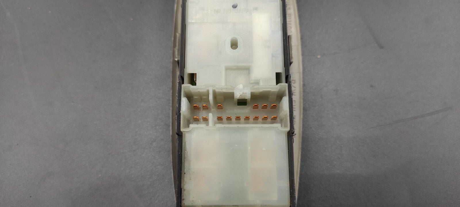 Nissan Almera Tino 2002 LHD Front Left Electric Window Switch Button 80961BU400