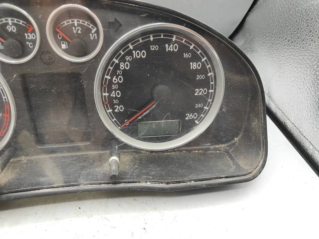 Volkswagen PASSAT B5 LHD Diesel speedometer instrument cluster 3B0920949A 