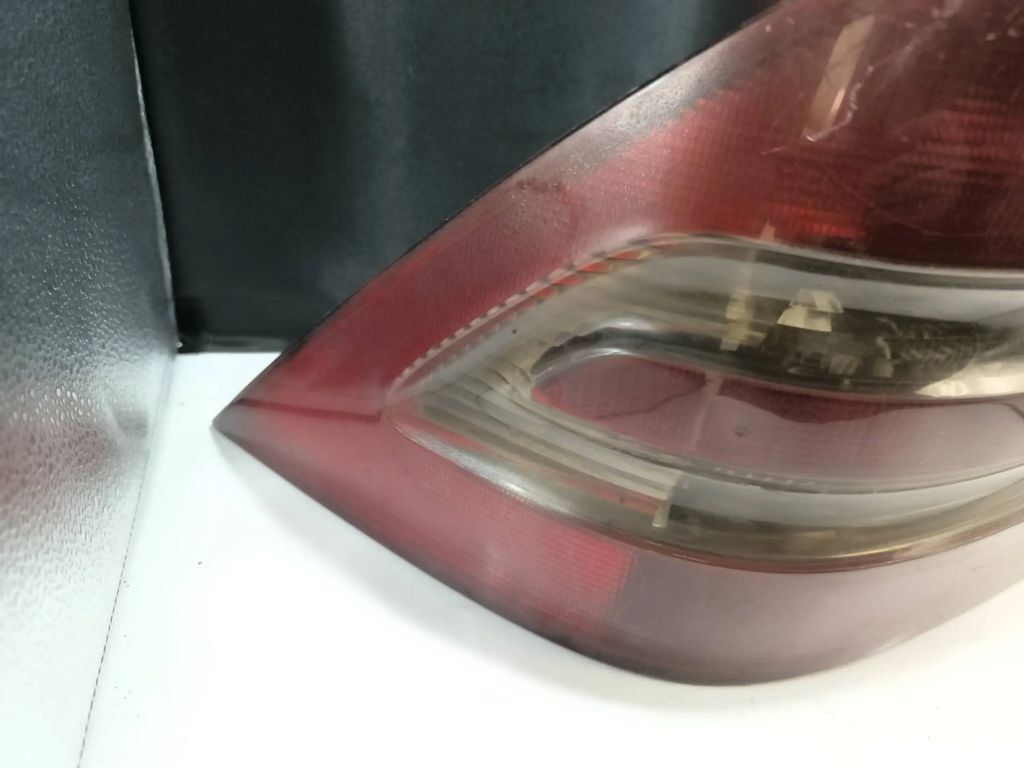 Mercedes-Benz C W203 Saloon 1.8i 2004 LHD rear left side taillight lamp 