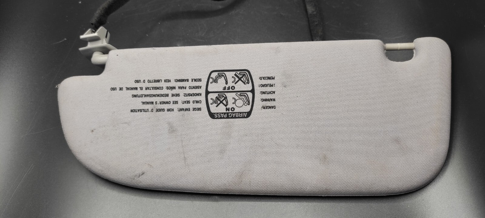 Peugeot 607 3.0i V6 2002 LHD Front Right Side Sun Visor Cover