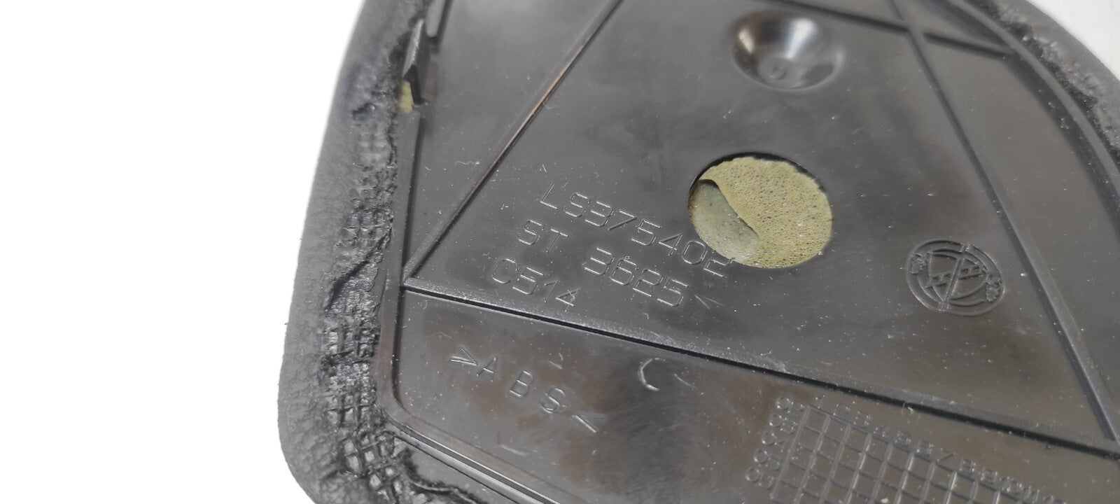 Alfa Romeo GT 1.9JTD 110kW 2005 Front Right Center Console Leather Trim