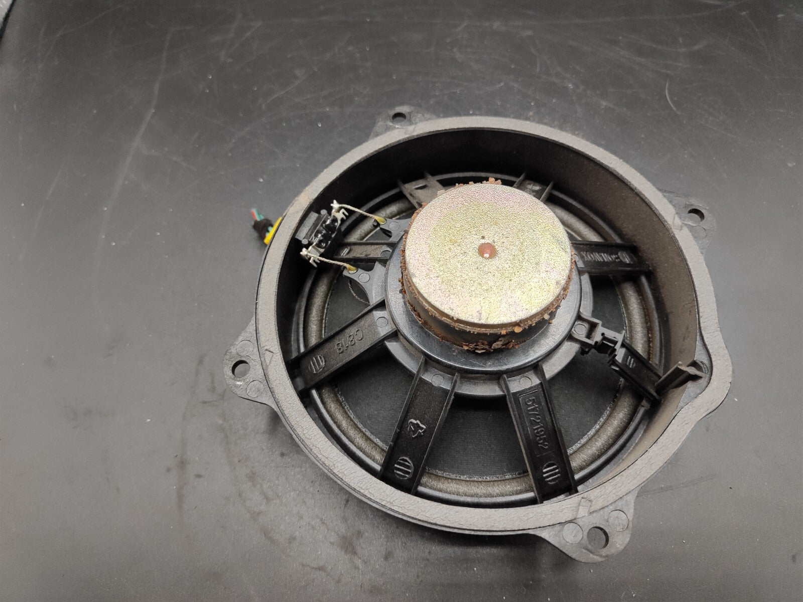 Alfa Romeo 147 1.9JTDm 8V 85kW Diesel 2002 Rear Interior Door Speaker 51721952