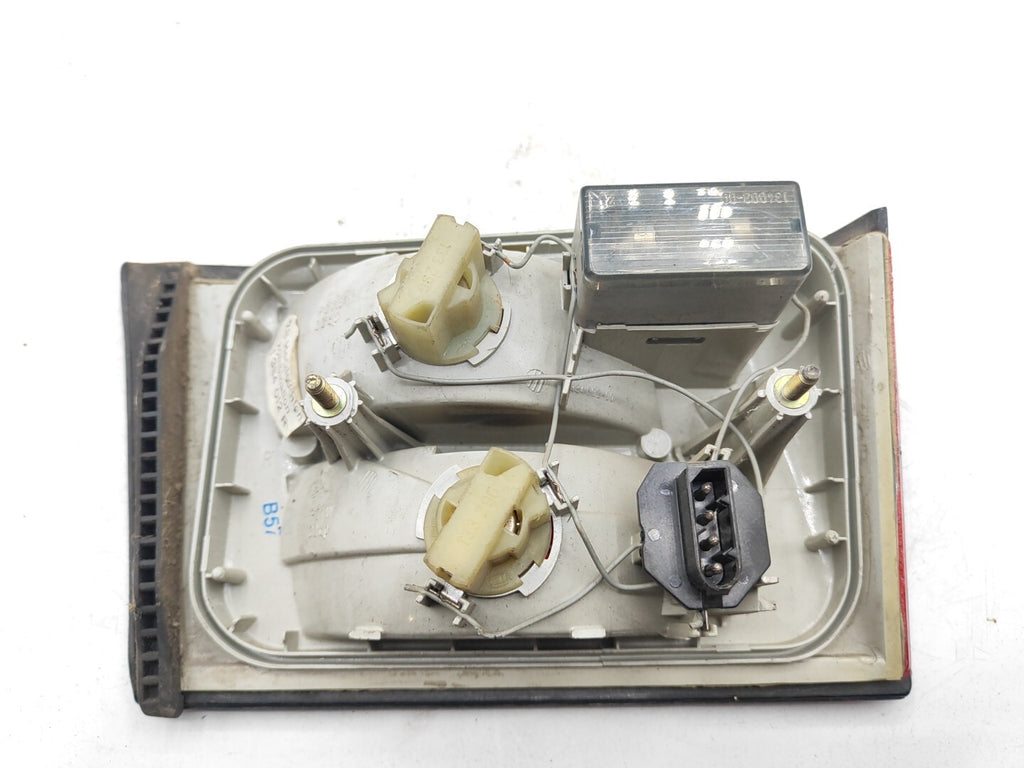 BMW 5 Series 525i E34 1991 LHD Rear Right Taillight Light Lamp 1384012R