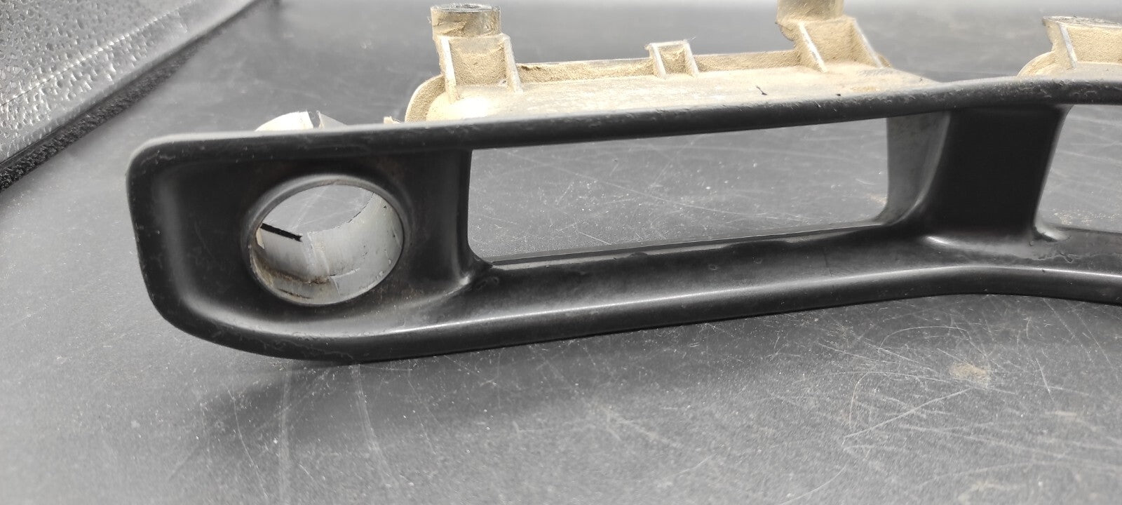 Audi 80 B3 1989 Front Left Door Card Handle Trim