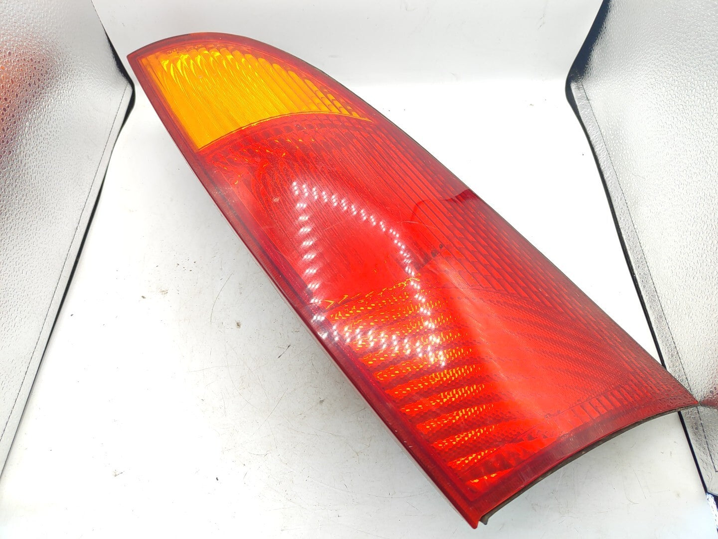 Ford Focus MK1 Hatchback 2001 LHD Rear Left Side Taillight Lamp Light XS4113405A