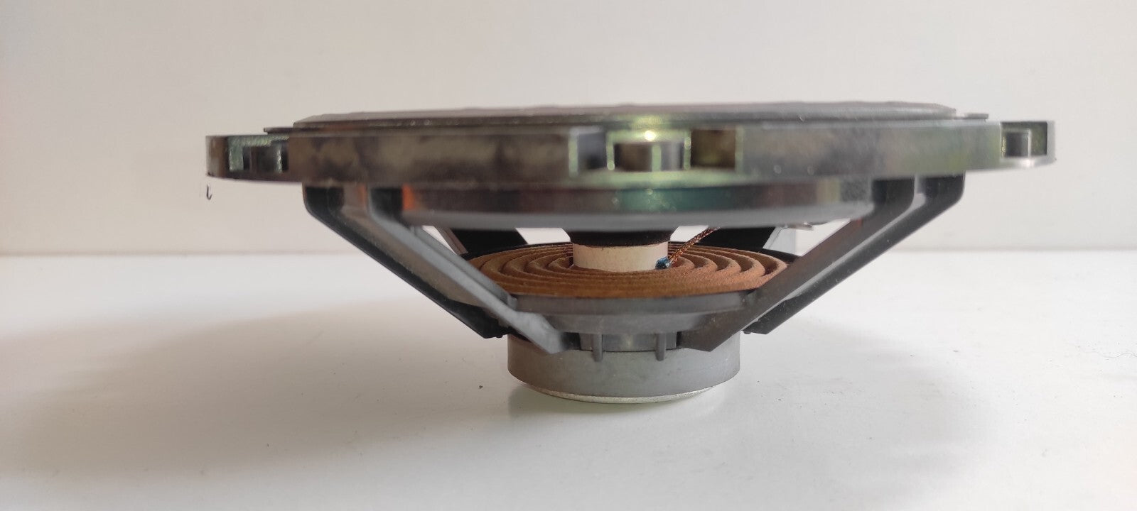 Peugeot 607 3.0i V6 Petrol 2001 Front Left Door Audio Speaker 9635014780