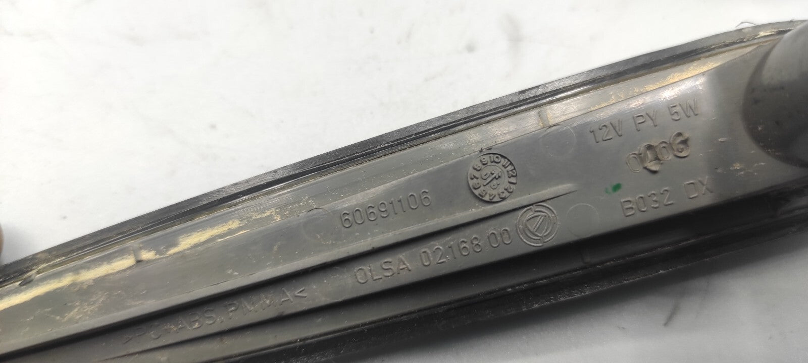 Alfa Romeo 159 1.9JTDm 2008 Front Fender Smoked Indicator Set 60691106 60691105