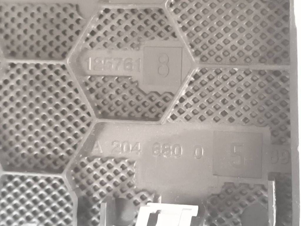 Mercedes-Benz C W204 2008 dash center speaker trim cover A2046800589 